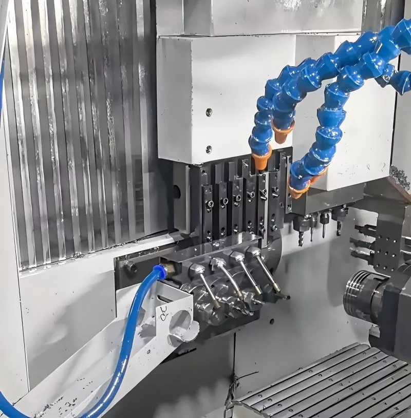 Zhangxue Motosikletleri Tuoyuan Metal'in Güçlü Desteğiyle Pistte Yarışıyor